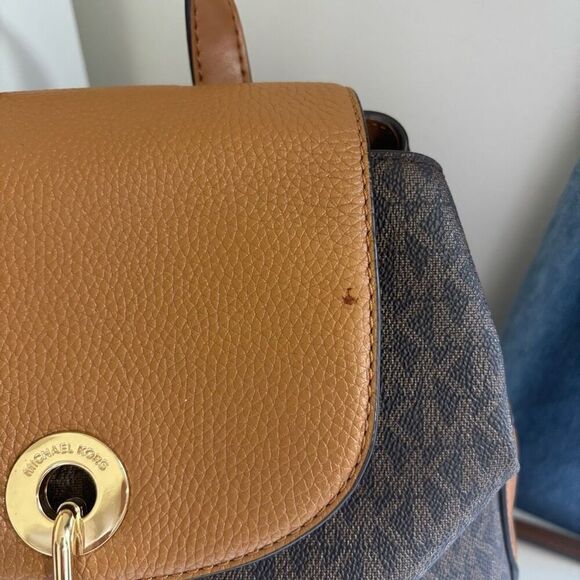 Michael Kors Raven Medium Backpack brown pebbled leather gold hardware - Picture 10 of 16